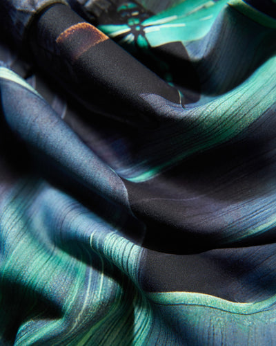 Close up fabric for Seamed Lushy Midi Dress - Frame Black Lily