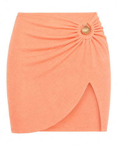 Close up back view of Ringy Mini Skirty - Crinkle Papaya on model