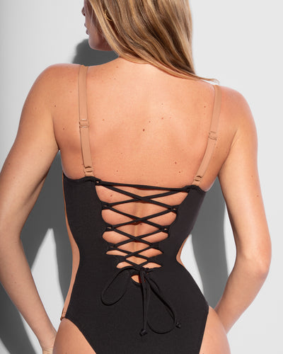 Close up back image of Brazilian Vixen - Frame Black/Tawny