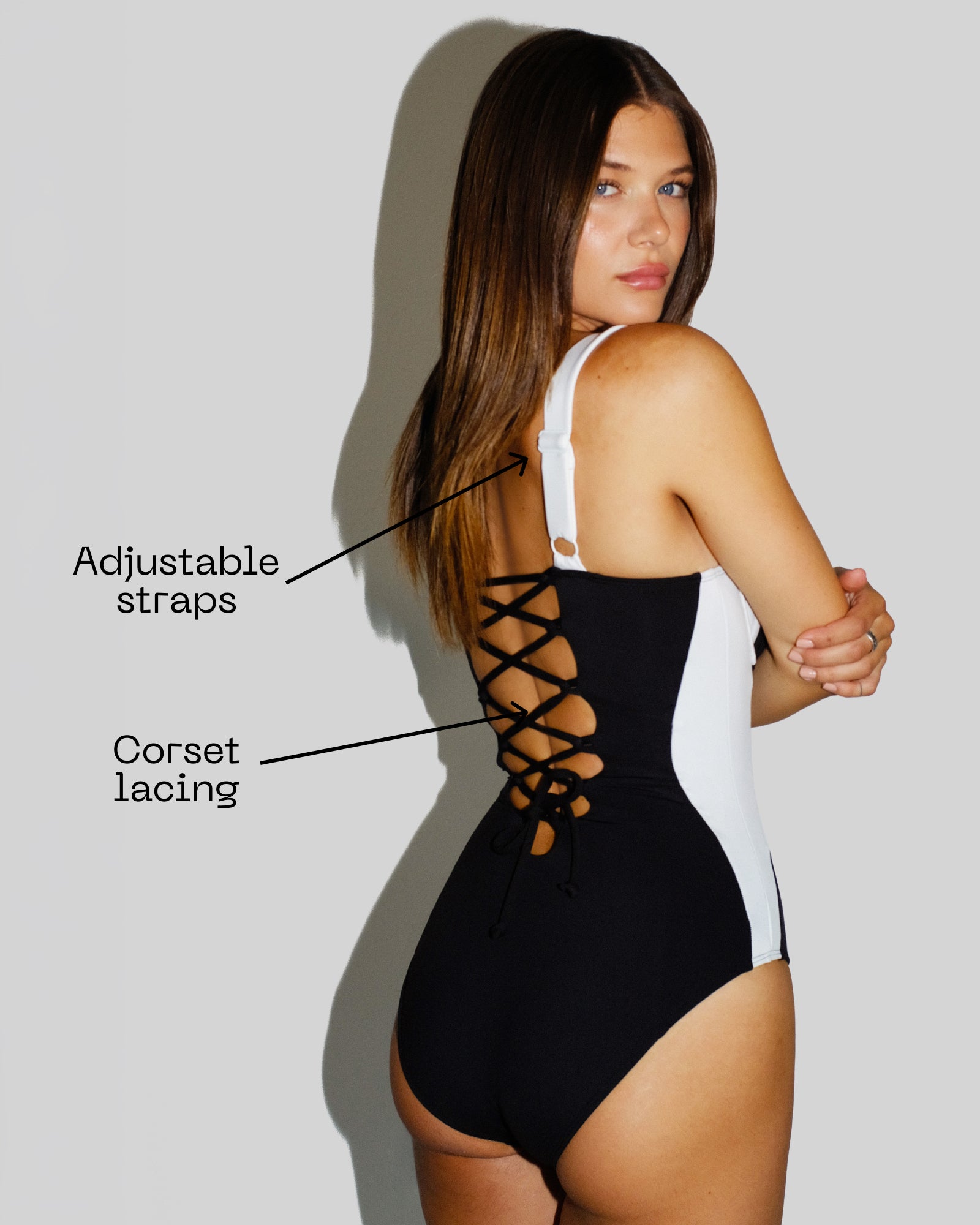 Underwire Full Coverage Swimsuit - Lifty Contour Black/White | TA3